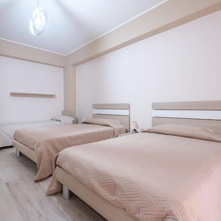 Damilhouse 4 Apartment Messina Bagian luar foto
